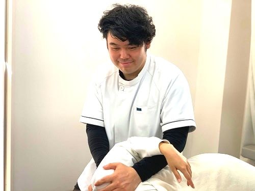 肩こりの施術画像